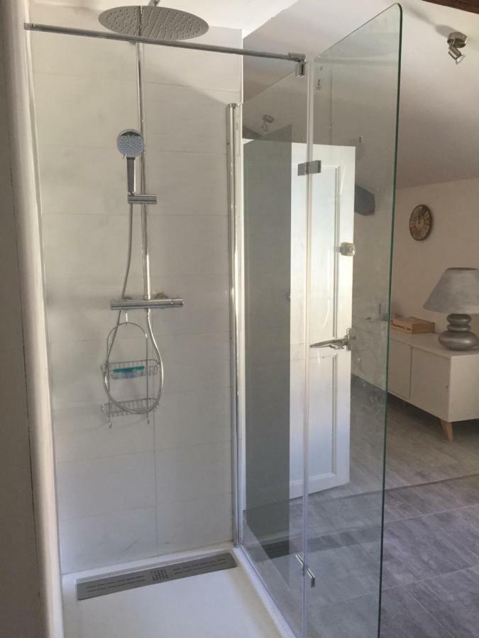 ニッサン・レ・アンサリューヌ La Marsanne Bed & Breakfast エクステリア 写真